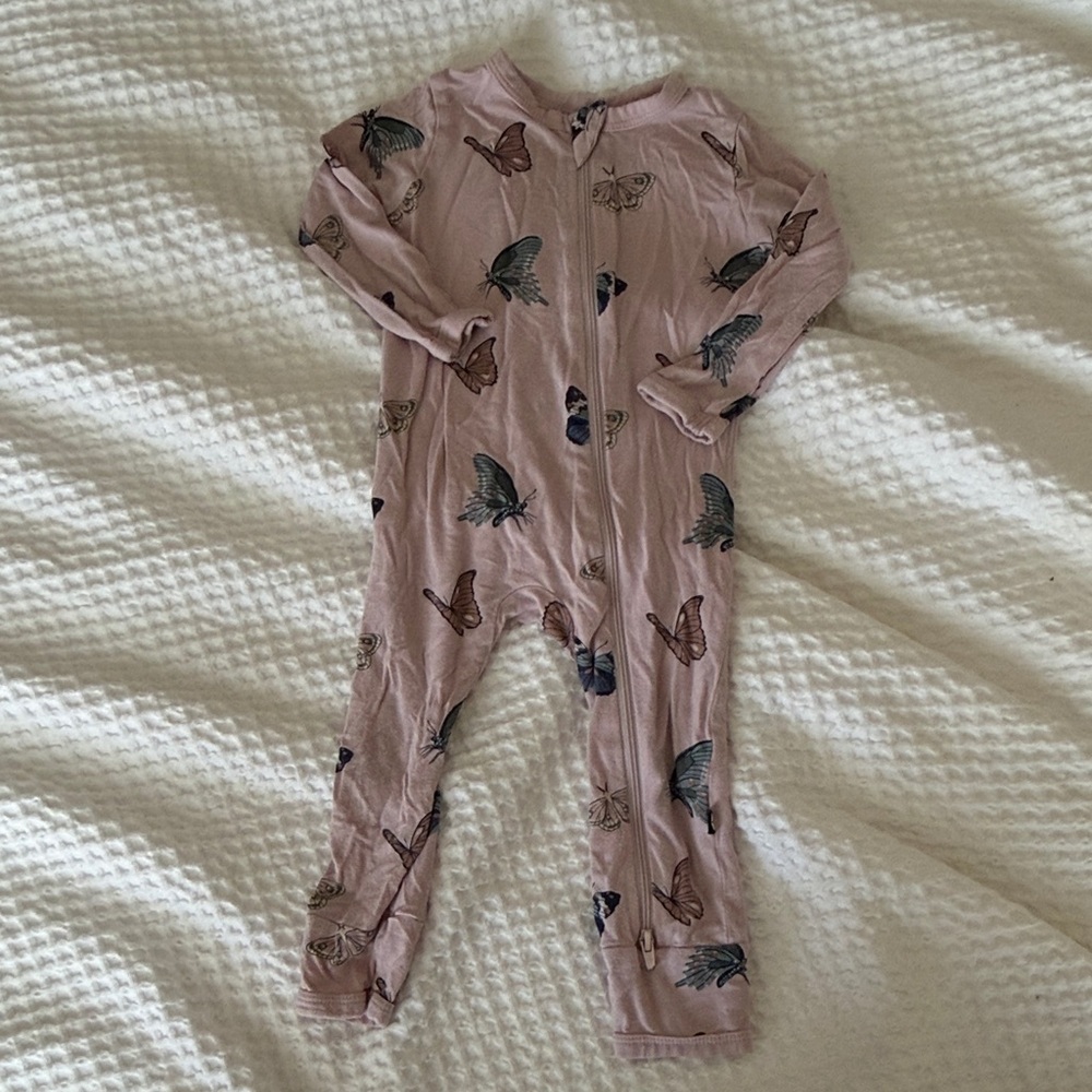 Kyte BABY Dusty Pink Butterfly Footie Pajamas